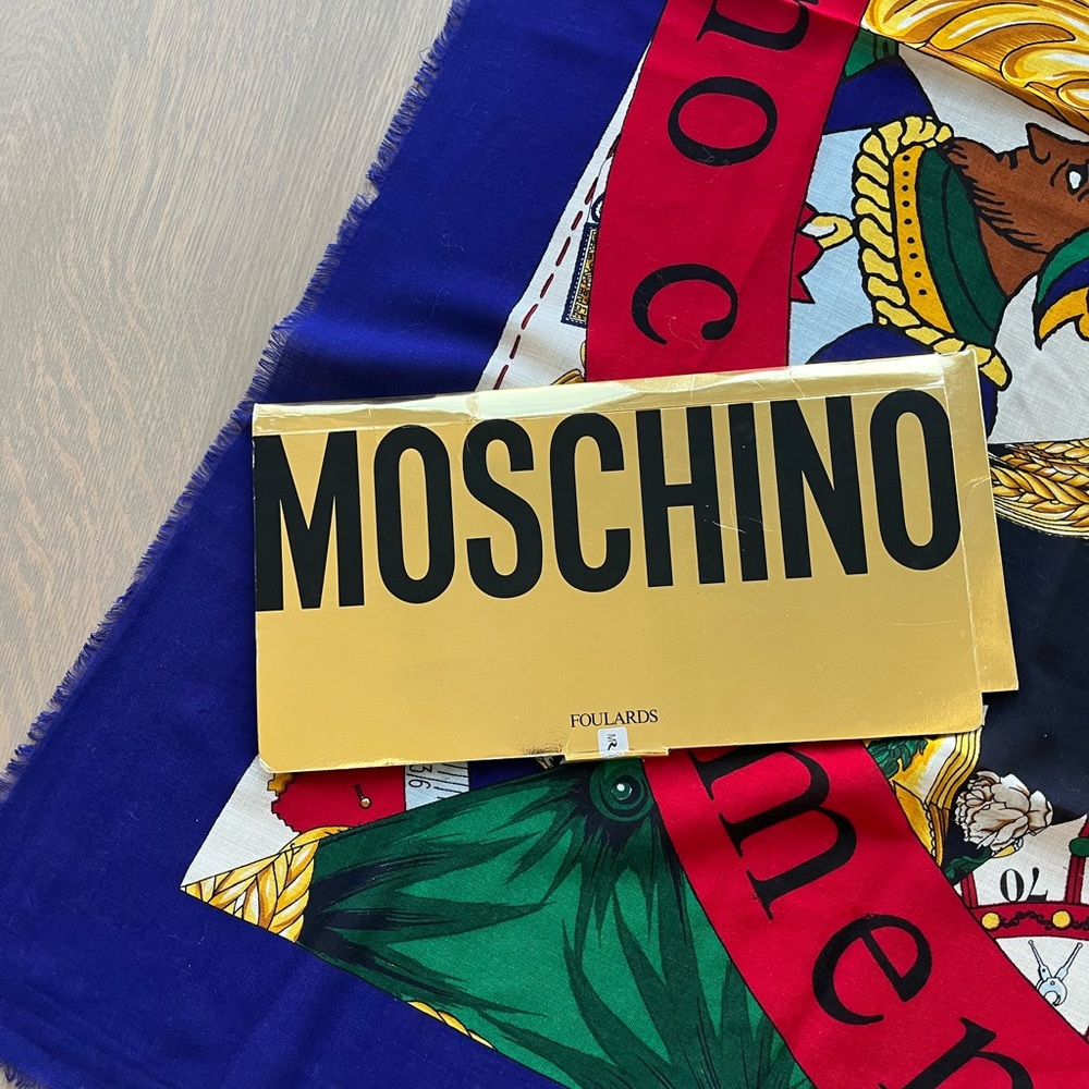 Vintage moschino scarf, originally bought for 200$ in the 80s in Italy. Rare!